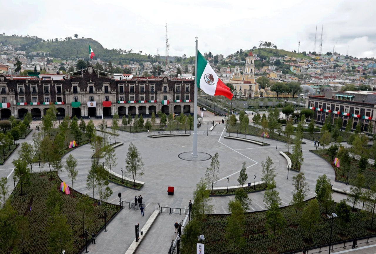 RESTAURACIÓN HISTÓRICA DE LA PLAZA DE LOS MÁRTIRES EN TOLUCA Diario